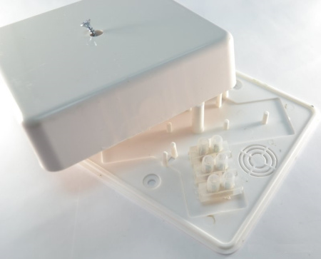 GE41216-01, коробка (75х75х28 мм) распаячная