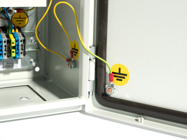 SKAT-SMART-UPS 600 IP65 SNMP Wi-Fi